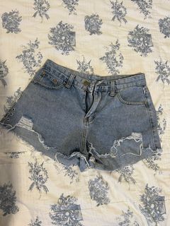 (Category: ) located in . Submitted by cheche.00 (Listing ID 1414523994, Image 1). Description: .