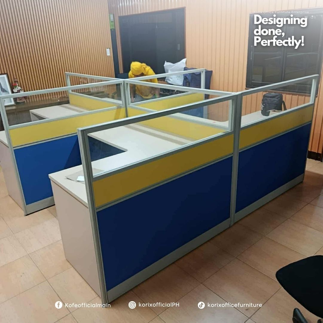 Office Cubicles with Glass Partitions / Customize Divider / Workstation ...