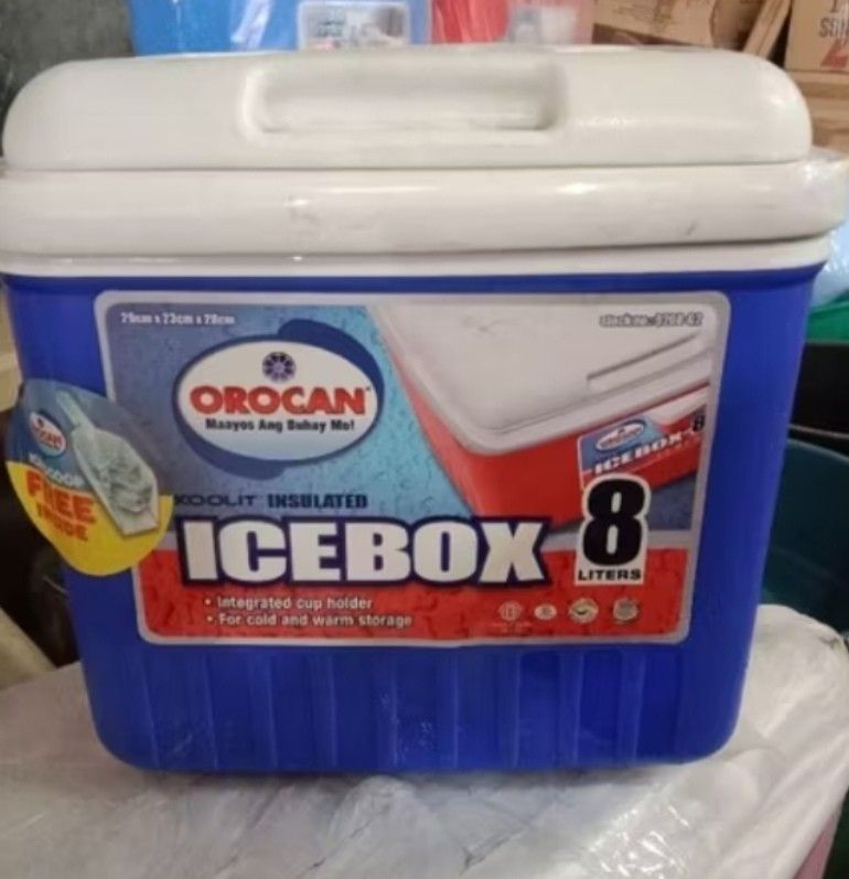 Orocan Koolit Insulated Icebox 8 Liters (Category: Storage Boxes & Baskets) located in Caloocan City. Submitted by skyhigh0919 (Listing ID 1414591902, Image 1). Description: - Orocan Koolit Insulated Icebox - 8-liter capacity - Keeps items cold or warm - Integrated cup holder - Dimensions: 29cm x 22cm x 29cm - Perfect for keeping drinks and food at the right temperature -bago, hndi gamit. -contact # 09388429469.