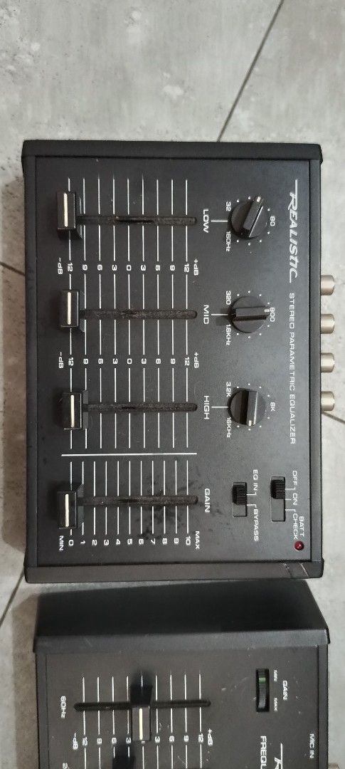 Realistic Stereo Parametric/Frequency Equalizer