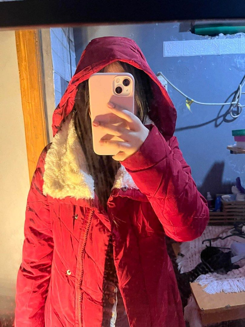 Red Winter Puff Jacket with Hood (Category: Coats, Jackets and Outerwear) located in Dolores. Submitted by solfinds (Listing ID 1414492608, Image 1). Description: - Red winter jacket - Cozy hood - Soft, cream-colored fur collar - Quilted design - Front zipper closure - Warm and suitable for cold weather - Flattering cut - Comfortable and stylish Maganda pa condition. I bought this as preloved so kindly manage you expectation. May tahi lang or rep