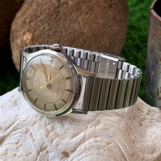(Category: ) located in . Submitted by classicwatchkeeper (Listing ID 1414480178, Image 1). Description: .
