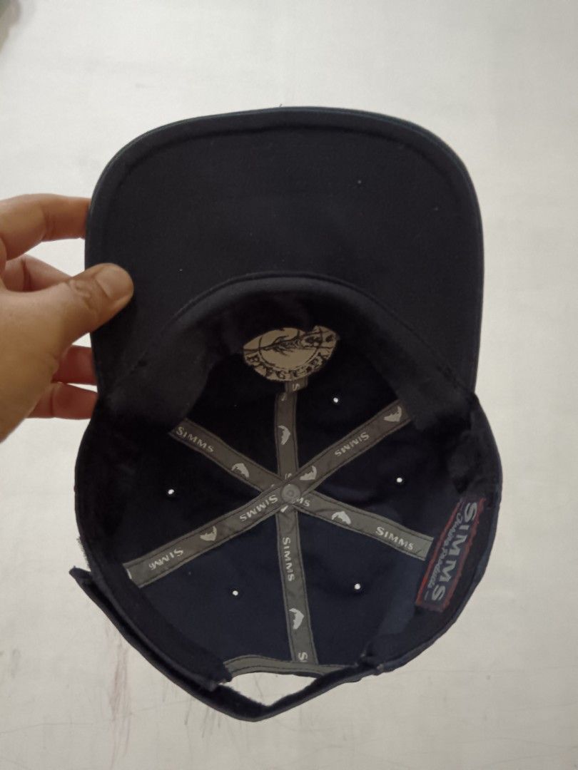 Simms (Category: Cap & Hats) located in Bukit Pasir. Submitted by pharoahmask (Listing ID 1414512252, Image 3). Description: - Simms - polo, velcro - Berminat boleh pm trus .