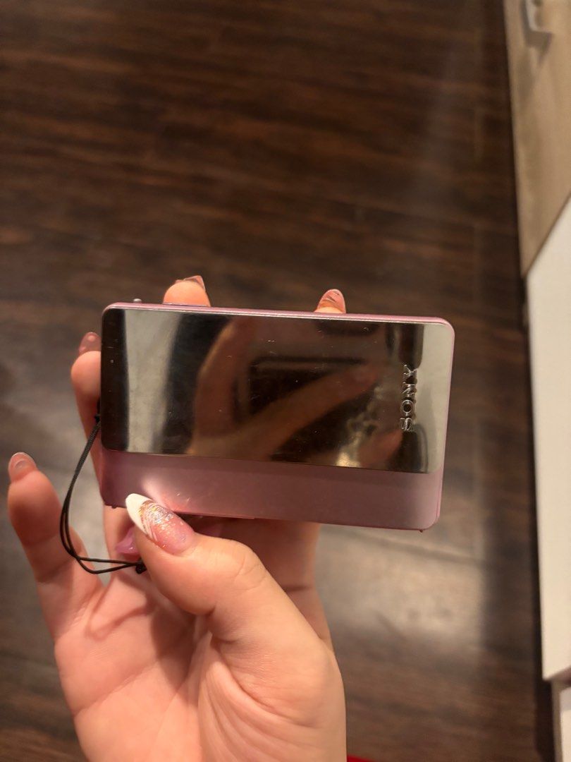 Sony Cybershot Dsc Tx5 (Category: Other Gadgets) located in Cebu City. Submitted by makeupdontbreakup (Listing ID 1414500320, Image 1). Description: - Brand: Sony - Model: Cybershot Dsc Tx5 - Color: Pink & Silver - Condition: Signs of usage, Hard touch sometimes LAST PRICE. will not be entertaining any lowballers RFS: not used na, js bought the g7x iii.