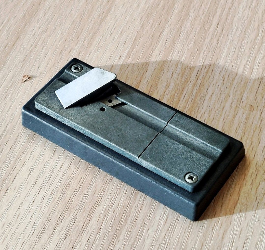 Splicing block 1/4 open reel magnetic tape (Category: Voice Recorders) located in Antipolo. Submitted by swiftbird_acaae2 (Listing ID 1414529370, Image 3). Description: brand: STUDER REVOX feature: precision 1/4 inch magnetic audio tape splicing block usage: precision tape angle cutter origin: EU Switzerland condition: like new rarely used.