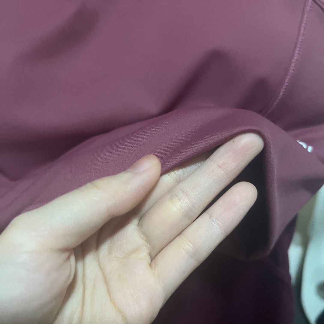 Swim shorts conservative maroon burgundy (Category: Bikinis & Swimsuits) located in Bulacan. Submitted by raspb (Listing ID 1414613145, Image 3). Description: Sm women swim shirts w mesh detail. Selling shorts only Suitable for waist M, inch 26-29.