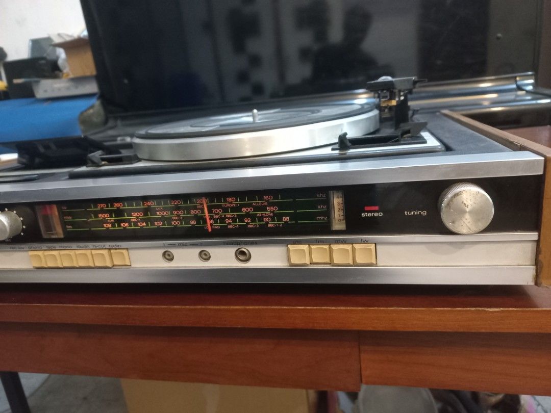 Teleton Stereo Music Centre (Category: Portable Music Players) located in Manila. Submitted by arisdavid24 (Listing ID 1414588130, Image 3). Description: 12000 php only In good working condition Minor Issue Tape Deck Walang Lock Yung Speakers Input Upgraded To Universal Input. Direct 220 Volts Imported from Japan We can deliver within metro manila for COD, ( delivery fee buyer's expense ) We can ship nationwide ( shipping fee buyer's expense ) Ca