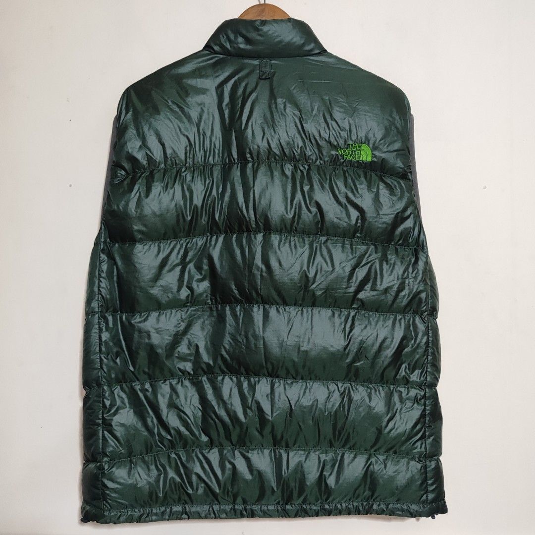 The North Face 700 Down Vest (Category: Vests) located in Puerto Princesa. Submitted by theoldtreasures (Listing ID 1414595203, Image 2). Description: Size: XL on tag Issue(s): check last pic Measurements: 22.7" pit to pit 27" length Manage your expectations. Thrifted‼️ Need wash.