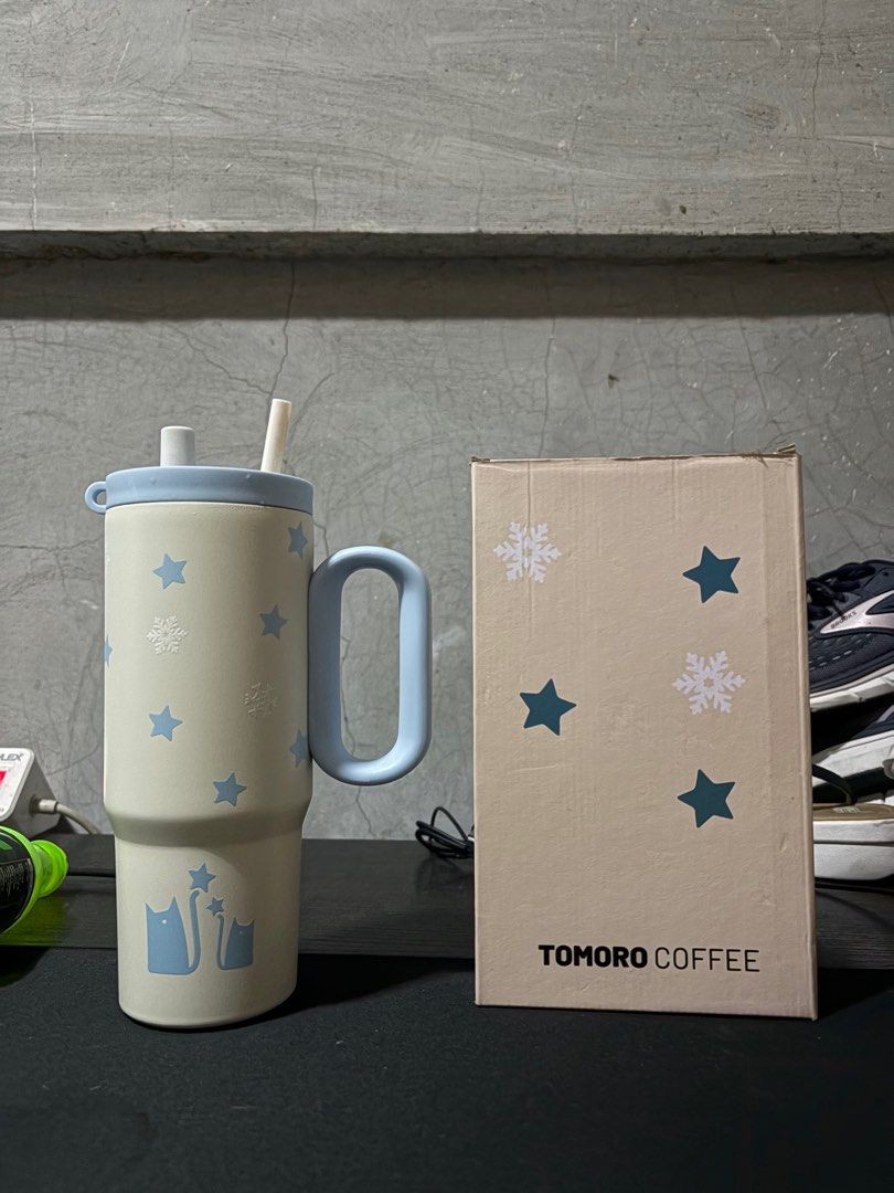 Tomoro Coffee Christmas Tumbler (Category: Water Bottles & Tumblers) located in Pasig City. Submitted by justthrifty (Listing ID 1414498334, Image 1). Description: Tomoro Coffee Christmas Tumbler Never been used Price: ₱1,000 Location: Pinagbuhatan Pasig.