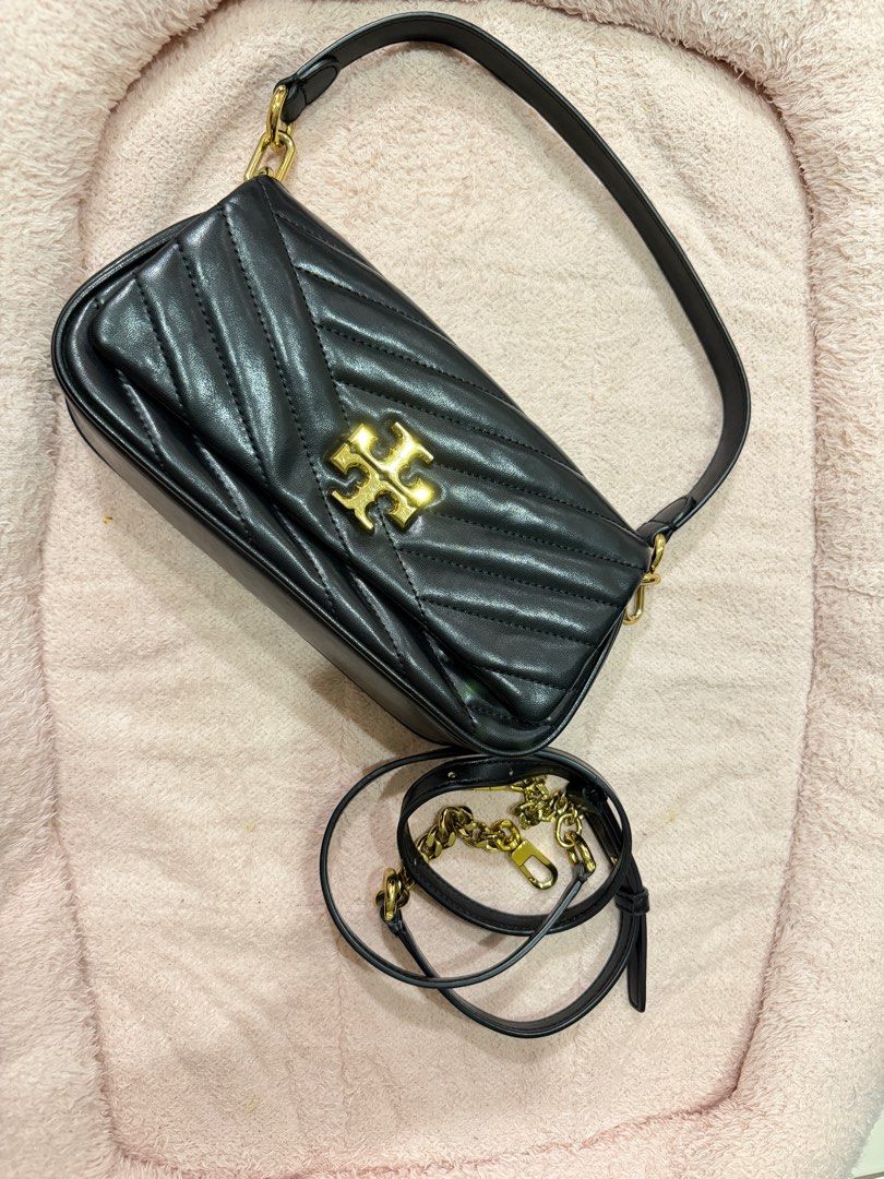 Tory Burch Kira Crossbody (Category: Luxury Bags & Wallets) located in Bacoor. Submitted by shans_closet (Listing ID 1414594006, Image 2). Description: Orig Tory Burch Kira Chevron Baguette •only used a few times✨ •no inclusions✨ •last price posted✨ •NGA✨ .