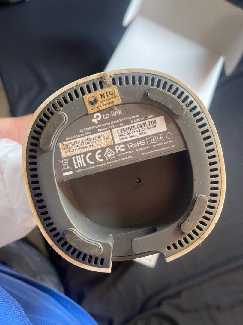 TP LINK WIFI MESH SYSTEM (Category: Networking) located in Manila. Submitted by pragmaticchic (Listing ID 1414620454, Image 2). Description: 3 units in 1 set all working with box and power cable + lan cable slightly negotiable paranaque area.