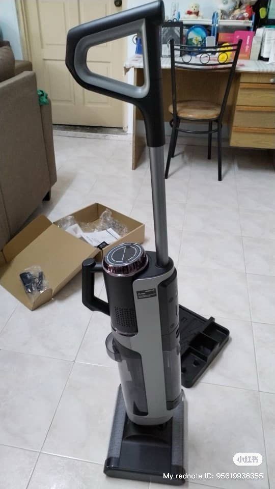 vortex vac double roller version (Category: Vacuum Cleaner & Housekeeping) located in Muar. Submitted by offsett9899 (Listing ID 1414458953, Image 2). Description: Just buy few day.... Sell cuz i prefer dreame... No more nego please' Last price Cod area nilai.