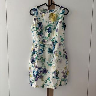 (Category: ) located in . Submitted by thedressingcloth (Listing ID 1414520626, Image 1). Description: .
