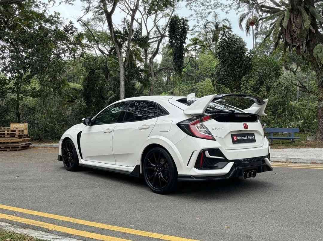 Honda Civic 1.5 VTEC Turbo (A) (Category: Used Cars) located in Singapore. Submitted by carousellcars (Listing ID 1430260699, Image 3). Description: PM for mod list! Viewing strictly via appointment only! We pride ourselves on offering some of the most competitive deals in the market, ensuring that you can make informed decisions with complete confidence. Every step of the purchasing process is handled with professionalism and integrity, reflecti