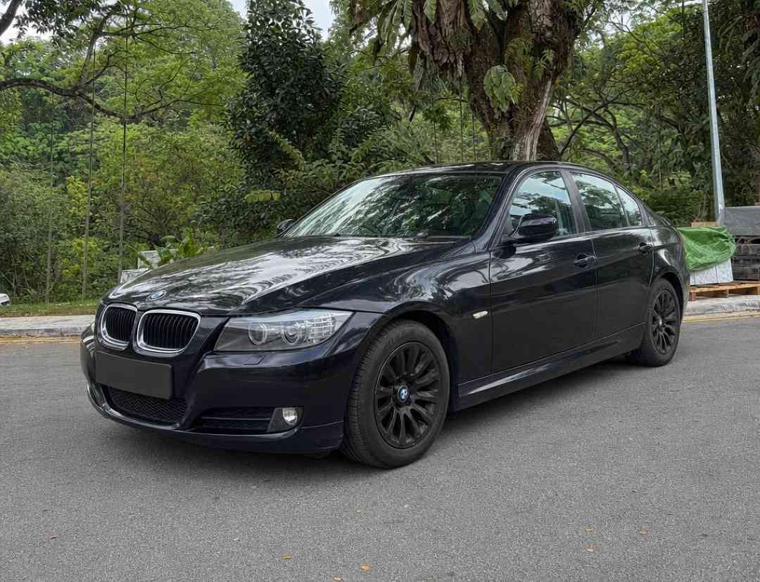 BMW 3 Series Sedan 320i (A) (Category: Used Cars) located in Singapore. Submitted by carousell_certified_partners (Listing ID 1462862573, Image 2). Description: Cheapest and lowest depreciation in sg! Very good condition! 100% full loan available! Phv loan available! We are authorised car loan agent for major banks and finance company since 2009! Buy with confidence! In house loan or bank loan available! All our vehicles has undergone a 120 point
