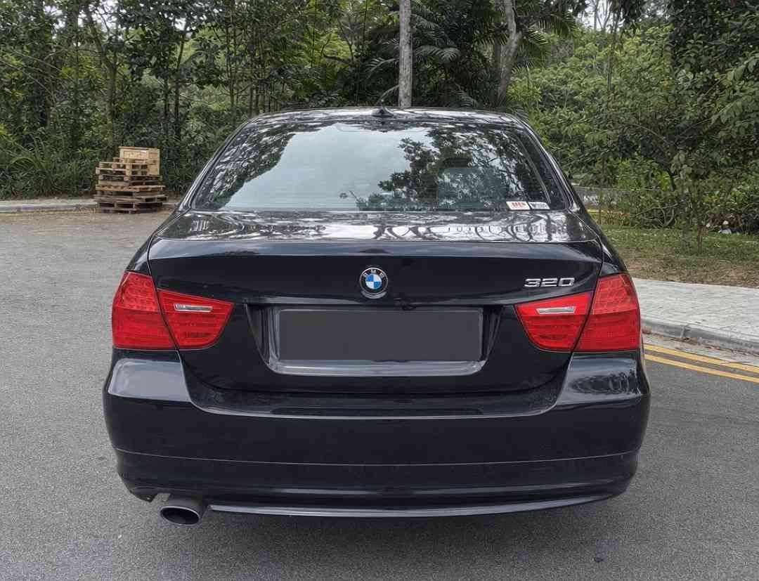 BMW 3 Series Sedan 320i (A) (Category: Used Cars) located in Singapore. Submitted by carousell_certified_partners (Listing ID 1462862573, Image 3). Description: Cheapest and lowest depreciation in sg! Very good condition! 100% full loan available! Phv loan available! We are authorised car loan agent for major banks and finance company since 2009! Buy with confidence! In house loan or bank loan available! All our vehicles has undergone a 120 point