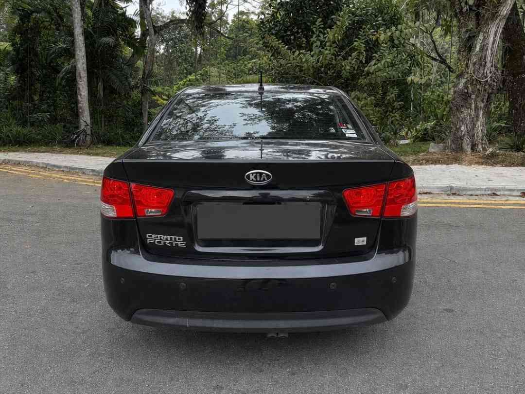 Kia Cerato Forte 1.6 EX (M) (Category: Used Cars) located in Singapore. Submitted by carousell_certified_partners (Listing ID 1462722397, Image 3). Description: Very good condition! 100% full loan available at Only $800+/Month! 100% PHV loan available! Cheapest and lowest depreciation in the market! A very reliable and fuel efficient Honda SUV! 1 of only 6 dealers in Singapore to be awarded roll of honor by SGCM! Buy with confidence! In-house loa