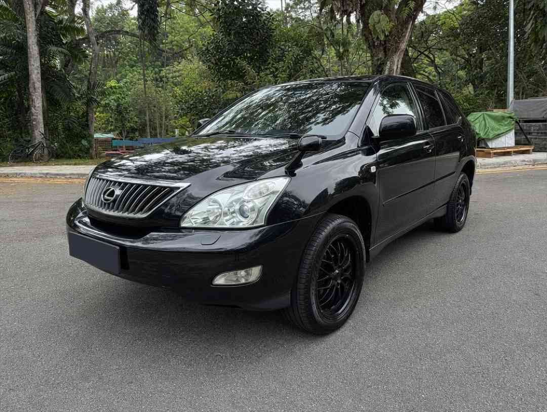 Toyota Harrier 2.4A (Category: Used Cars) located in Singapore. Submitted by carousell_certified_partners (Listing ID 1462861613, Image 1). Description: Conversion to Lexus RX350 Beautifully Done! Very Good condition! 100% full loan available! 100% phv loan available! Cheapest and lowest depreciation in the market! 1 of only 6 dealers in singapore to be awarded roll of honor by SGCM! Buy with confidence! In-house loan or bank loan available! Fast