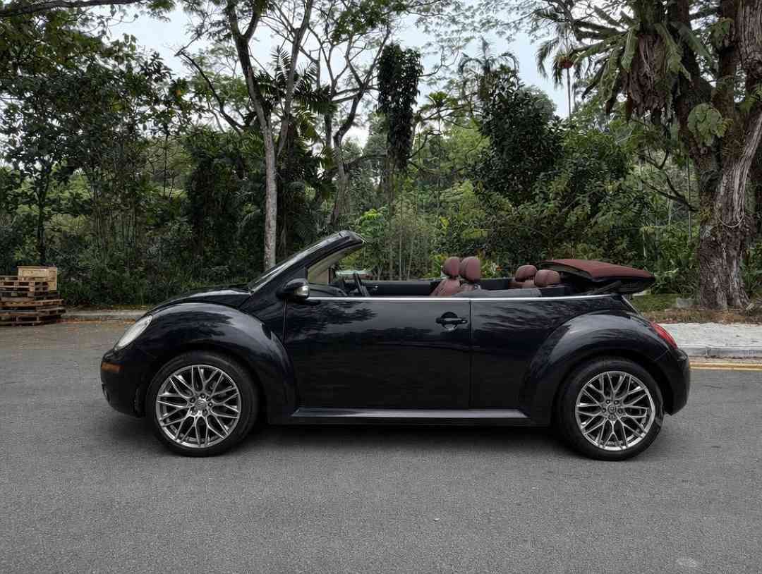 Volkswagen New Beetle Cabriolet 2.0 (A) (Category: Used Cars) located in Singapore. Submitted by carousell_certified_partners (Listing ID 1462861977, Image 3). Description: Very Beautiful Good condition VW BEETLE Cabriolet! 100% full loan available at Only $1K/Month! 100% PHV loan available! Cheapest and lowest depreciation in the market! 1 of only 6 dealers in Singapore to be awarded roll of honor by SGCM! Buy with confidence! In-house loan or b