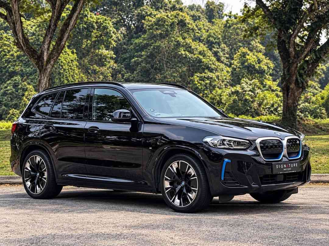 BMW iX3 Electric M Sport Impressive 80 kWh (A) (Category: Used Cars) located in Singapore. Submitted by signaturemotors (Listing ID 1466196689, Image 2). Description: Showroom: 237 ALEXANDRA ROAD 237 Alexandra Road #02-04 Singapore 159929 1 Owner! Full Agent Maintained! Still Under Agent Warranty For 5 Years Or 200,000Km. 6 Years Free Servicing. 8 Year EV Battery Warranty From Reg Date! Extremely Well Maintained And In Pristine Condition! High Tr