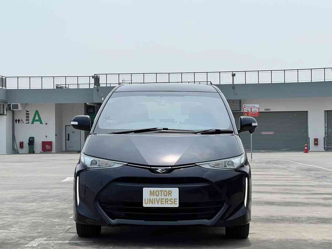 Toyota Previa 2.4 Aeras 7-seater Moonroof Luxury (A) (Category: Used Cars) located in Singapore. Submitted by motoruniverse (Listing ID 1460971797, Image 1). Description: Showroom: CARRO CENTER 60 JALAN LAM HUAT #04-37/38 CARRO CENTER Singapore 737869 1 owner only, well taken care of by previous owner, immaculate condition interior and exterior, 100% loan approval! 100% in house loan & bank loan available, call now & arrange viewing with us today