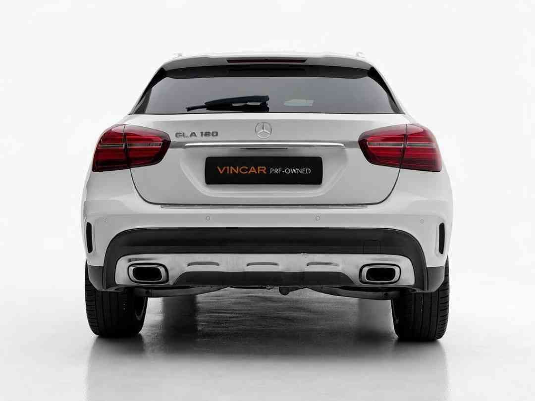 Mercedes-Benz GLA-Class GLA180 AMG Line (Category: Used Cars) located in Singapore. Submitted by vincar_pre-owned (Listing ID 1466296995, Image 3). Description: 1 owner unit! Smooth and powerful drive, packed with safety features. Perfect for daily commute. Contact us today to arrange a viewing for this unit at the V1ncar pre-owned showroom now! Features: Powered by 1.6L inline 4 cylinder turbocharged engine producing 120Bhp. Accessories: Reverse