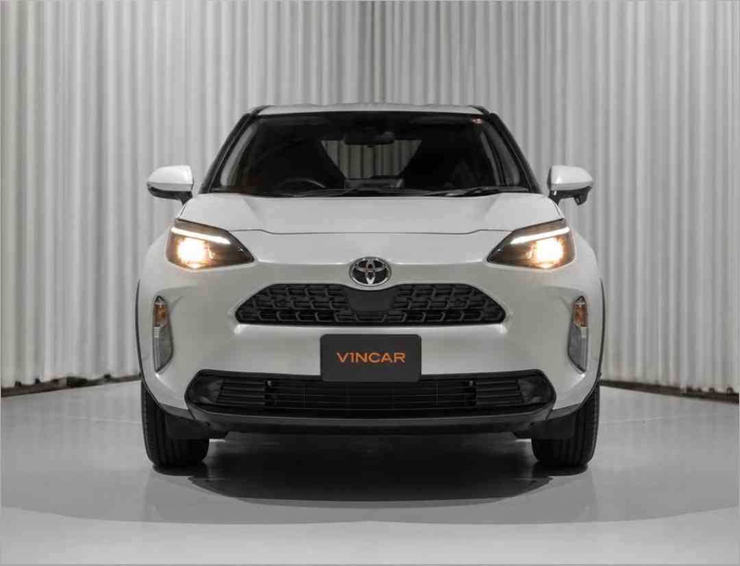 (Category: ) located in . Submitted by vincar_pre-owned (Listing ID 1465699517, Image 1). Description: .