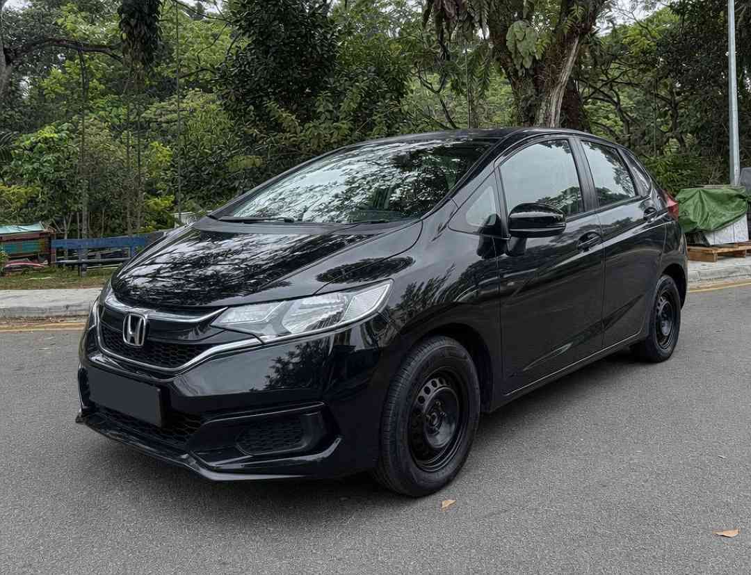 Honda Fit 2017 1.3 G F-Package (A) (Category: Used Cars) located in Singapore. Submitted by carousell_certified_partners (Listing ID 1462690576, Image 2). Description: Lowest depreciation in market! Very good condition! 100% full loan available! 100% PHV loan available! Cheapest and lowest depreciation in the market! 1 of only 6 dealers in Singapore to be awarded roll of honor by SGCM! Buy with confidence! In-house loan or bank loan available! Fa
