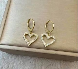 (Category: ) located in . Submitted by cheskhaionlinestore2.0 (Listing ID 1465187847, Image 1). Description: .