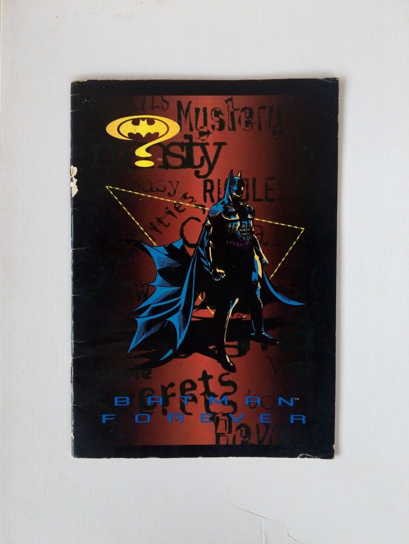 1995 Vintage Batman Forever Notebook (Category: Vintage Collectibles) located in Lipa City. Submitted by meechytwotwotwo (Listing ID 1465279231, Image 1). Description: • 1995 Batman Forever Notebook Mas Malaki sya sa Standard na Notebook (see last photo for actual inside condition)." Plss check photos for actual condition additional shipping fee MODE OF PAYMENT: GCASH/NO COD payment first before shipment Thank you..
