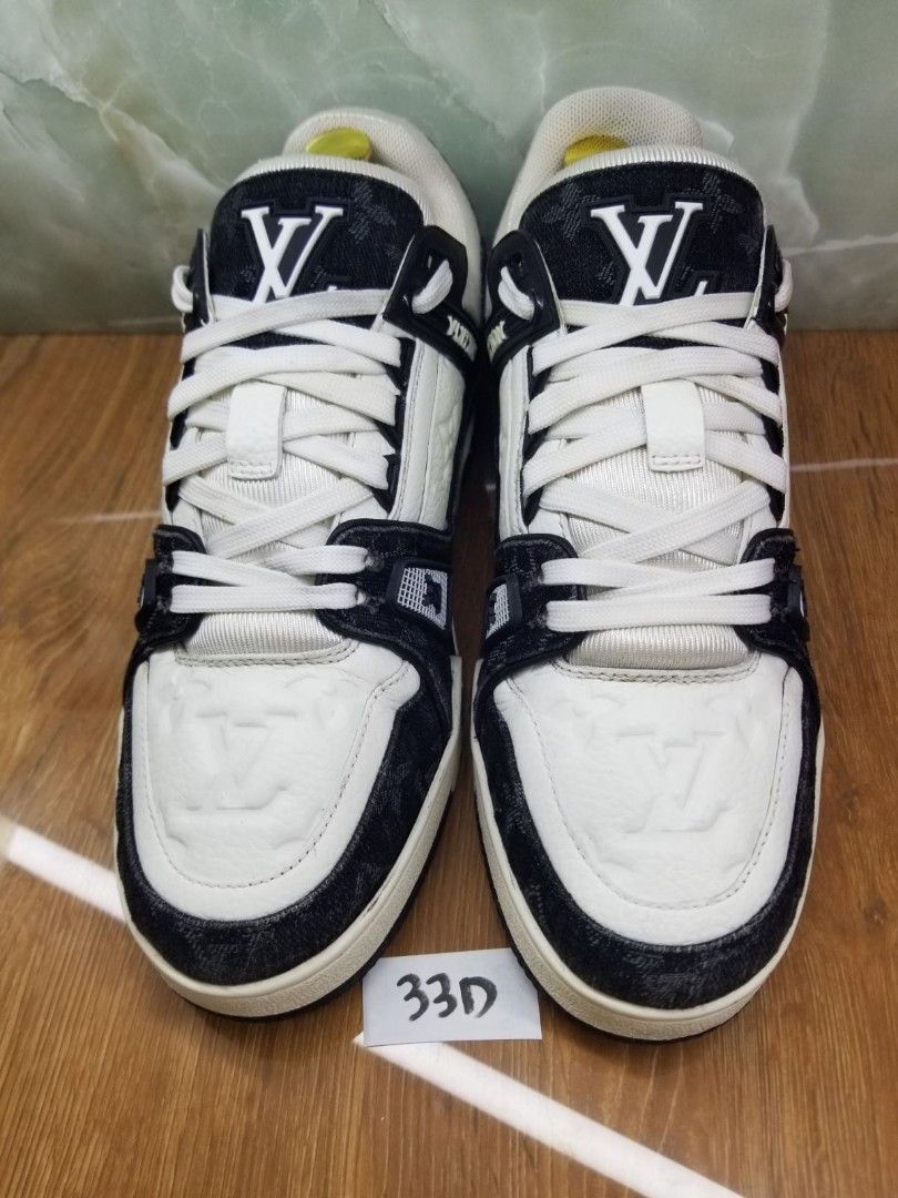 31d Louis Vuitton sneakers 40 (Category: Sneakers) located in Quezon City. Submitted by lykpossession (Listing ID 1465184275, Image 1). Description: Ask first if available.