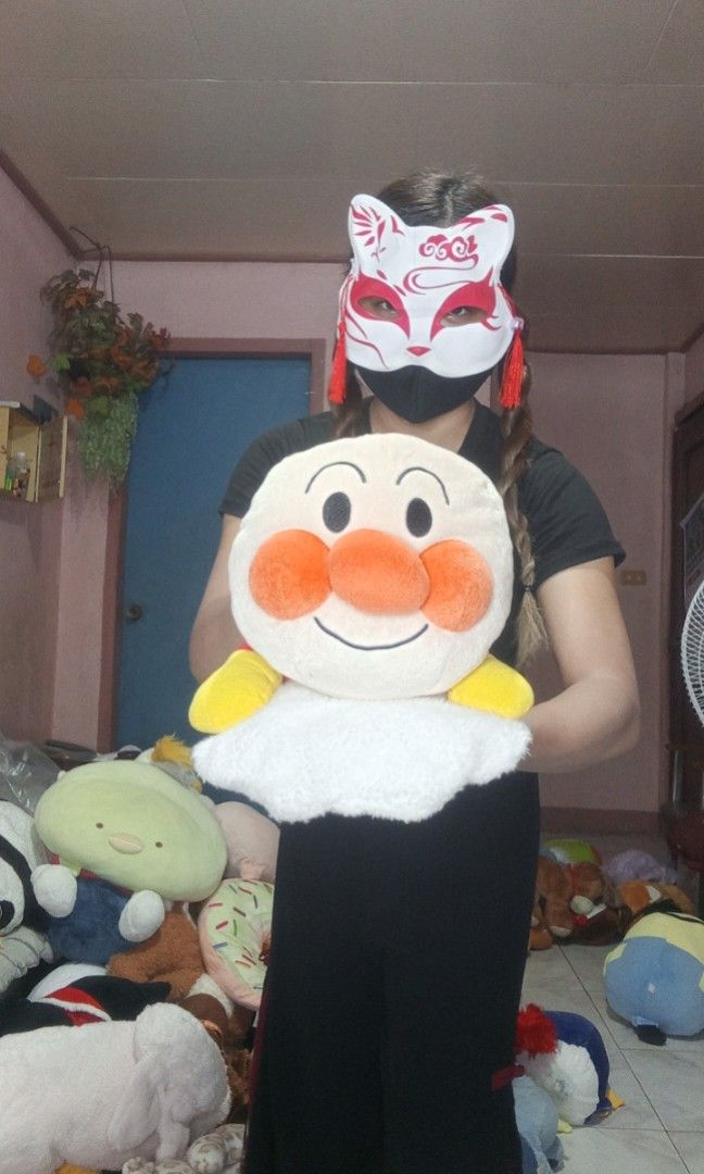 35cm lying anpanman holding cloud stuffedtoys (Category: Plushies & Soft Toys) located in Echague. Submitted by manikaisabelavarietyshop (Listing ID 1465293250, Image 2). Description: 35cm lying anpanman holding cloud stuffedtoys.