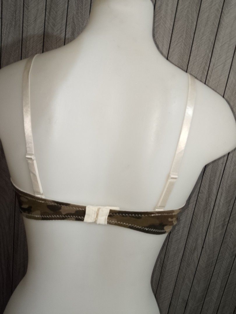 36b camo lace bra thin pads with underwire (Category: Undergarments & Loungewear) located in Manila. Submitted by truecrystal-1407 (Listing ID 1465182661, Image 3). Description: .