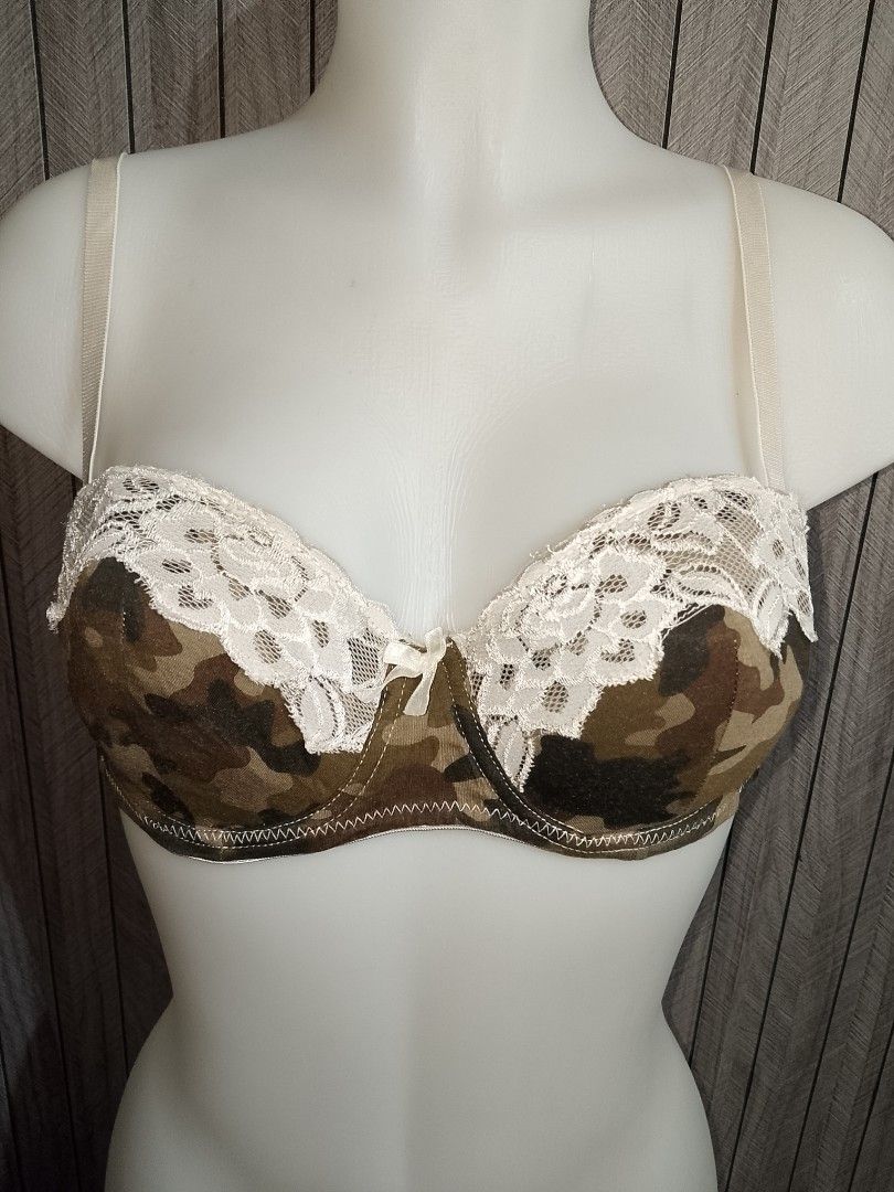 36b camo lace bra thin pads with underwire (Category: Undergarments & Loungewear) located in Manila. Submitted by truecrystal-1407 (Listing ID 1465182661, Image 1). Description: .