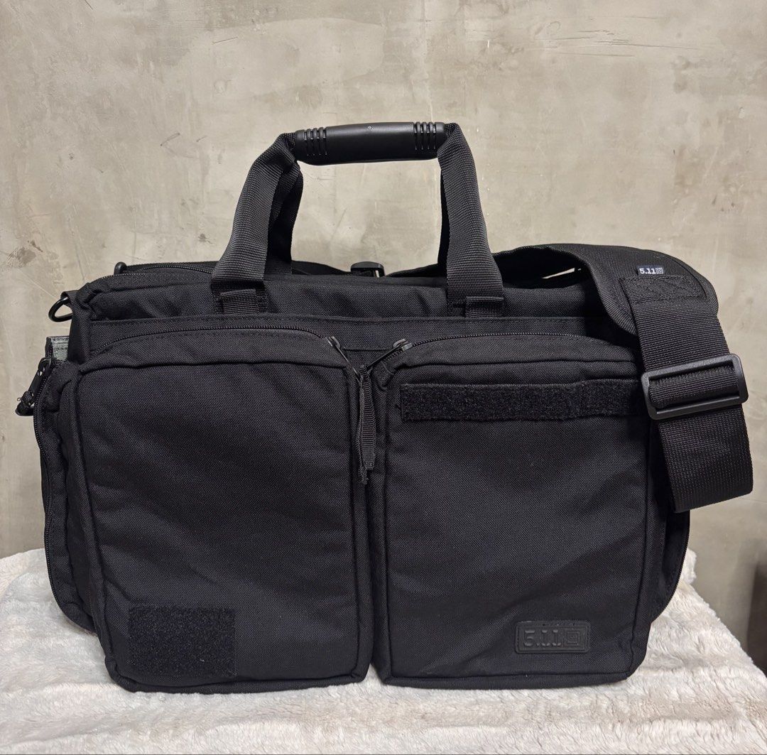 511 Side Trip™ Briefcase 32L (Category: Briefcases) located in Manila. Submitted by arnnep2202 (Listing ID 1465271342, Image 2). Description: 511 Side Trip™ Briefcase 32L brandnew condition used once travel abroad japan release complete with rain cover selling at 5,800 only no issue no damage or any flaws manila located plus sf.