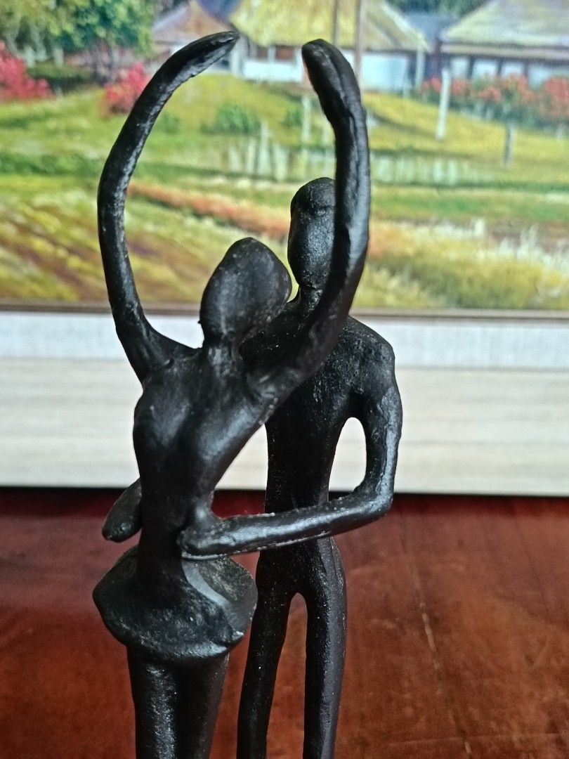 8.25" Cast Iron Ballet Dancer Modern Abstract Sculpture (Category: Vintage Collectibles) located in Imus. Submitted by ABrielleC (Listing ID 1465376249, Image 3). Description: Video Link https://youtube.com/shorts/dRza01O-Z4U?si=D4mTH099_s6niQha Cast Iron Material Height-8.25in Weight-0.3kg Japan Surplus Item First to pay Loc Imus Cavite.