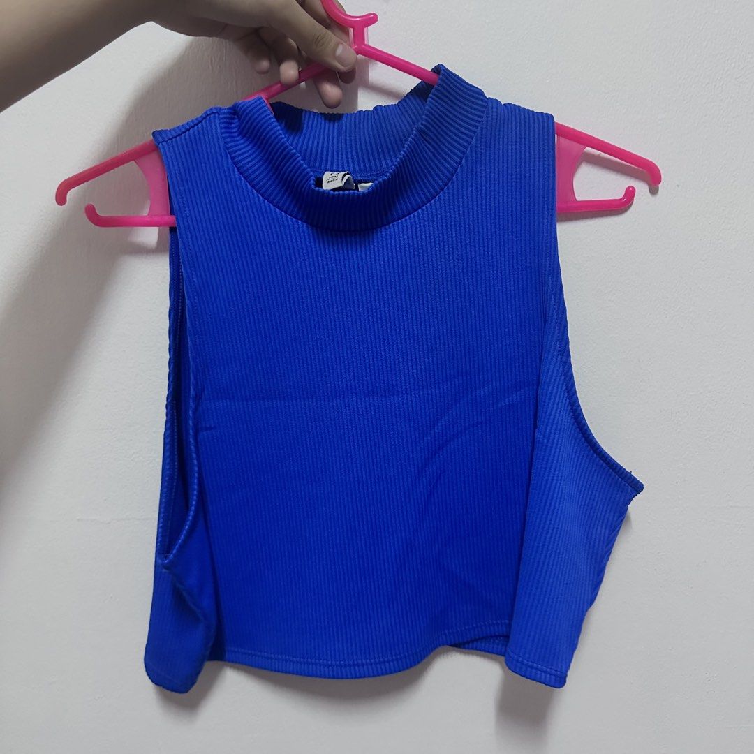 8 Tops Bundle from H&M, SHEIN, Lovito (Category: Shirts) located in Valenzuela. Submitted by whitefluff.cookie (Listing ID 1465285684, Image 3). Description: Decluttering my closet and letting go of these cute tops 🫶🏻 ♡ 8 tops for ₱800 — ₱100 each! ♡ Brands: H&M, Lovito & SHEIN ♡ Sizes: Small–Medium (varies per piece) ♡ Good condition — no flaws or issues ✨ Included: • 1 H&M blue sleeveless top • 3 SHEIN tops — red turtleneck sleeveless + 2 ruf