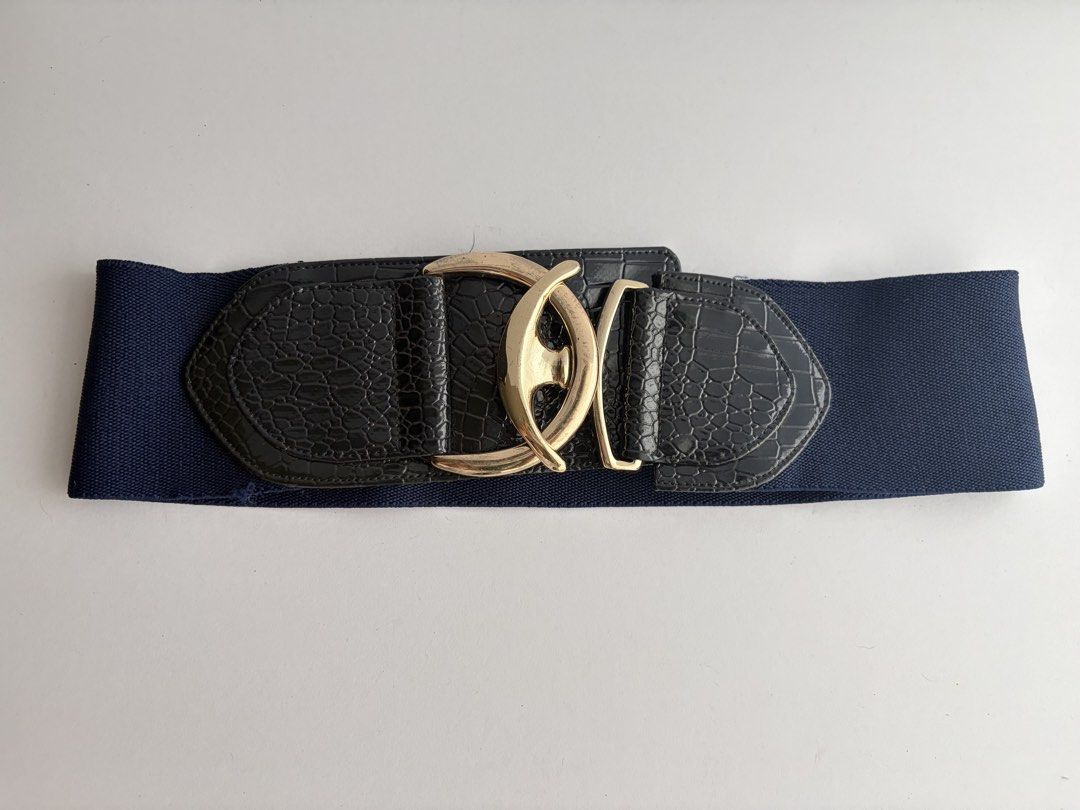 9. Blue/Black Wide Garter Belt (Category: Belts) located in Quezon City. Submitted by wagwagan_ukay_blues (Listing ID 1465227928, Image 2). Description: From Japan In good condition Signs of usage Please manage your expectations Width -3” Overall-27”-33” Novaliches Qc.