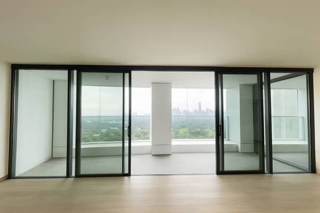 📍 Aurelia BGC - South A Premier (Category: Apartments & Condos) located in Makati City. Submitted by renzproperties (Listing ID 1465315322, Image 2). Description: 📍 Aurelia BGC - South A Premier For Sale - ₱170M + buyer’s charges 3BR + den 3.5TB FA: 284.04 sqm Inclusions: Semi Furnished Parking: 2 slots Features: - South “A” Premier - High floor above 30th - Facing Forbes Park *DIRECT TO OWNER* ⬇️More properties⬇️ FB & IG - renzproperties DM fo