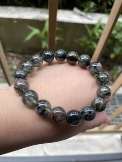 (Category: ) located in . Submitted by crystal_gem_world (Listing ID 1465190533, Image 1). Description: .