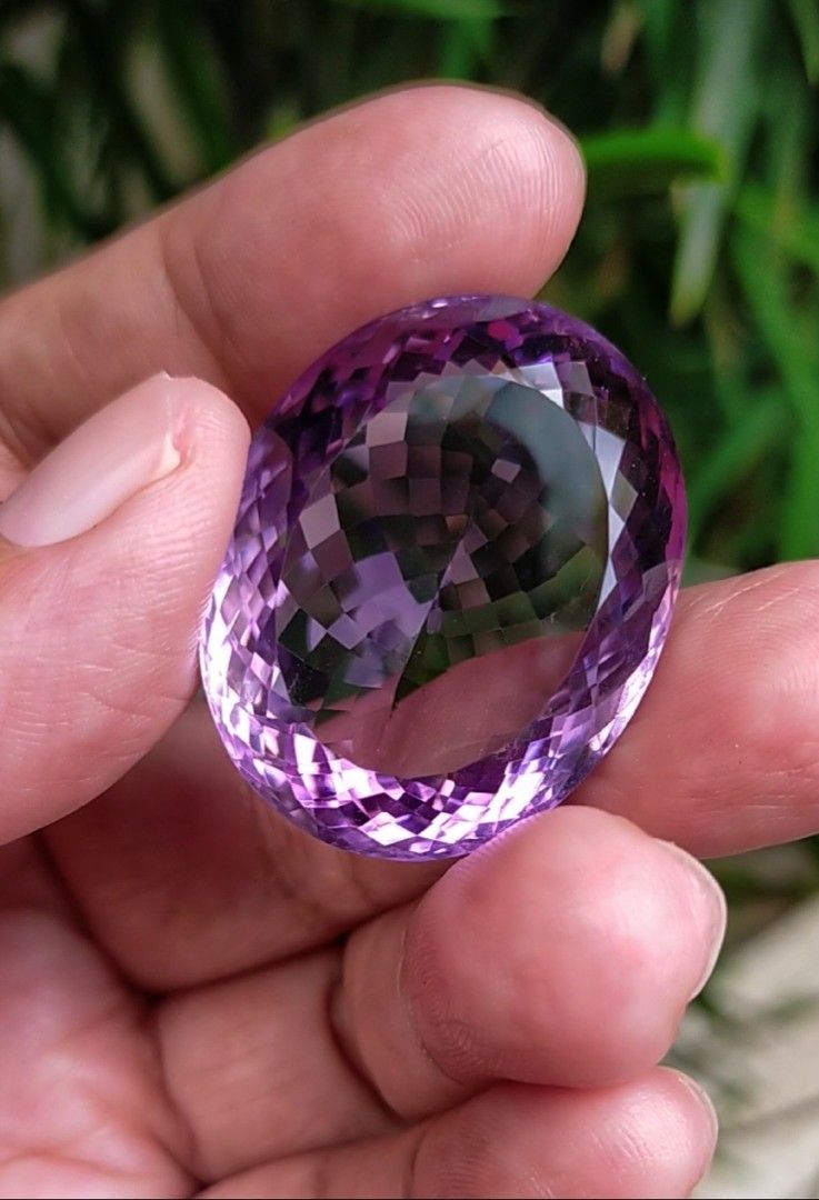 💯 Natural AMETHYST loose (w/ certificate) (Category: Precious Stones) located in Kawit. Submitted by authentic_gemstones_byalton (Listing ID 1465209099, Image 2). Description: AVAILABLE ❗ ▪️NATURAL AMETHYST LOOSE▪️ -78.5 carats -32.0x25.0x15.0(mm) dimension -Oval faceted cut -VVS (clarity) -W/ certificate -Unheated/untreated -7.0 (hardness) -100% brand new item -Uruguay (origin).