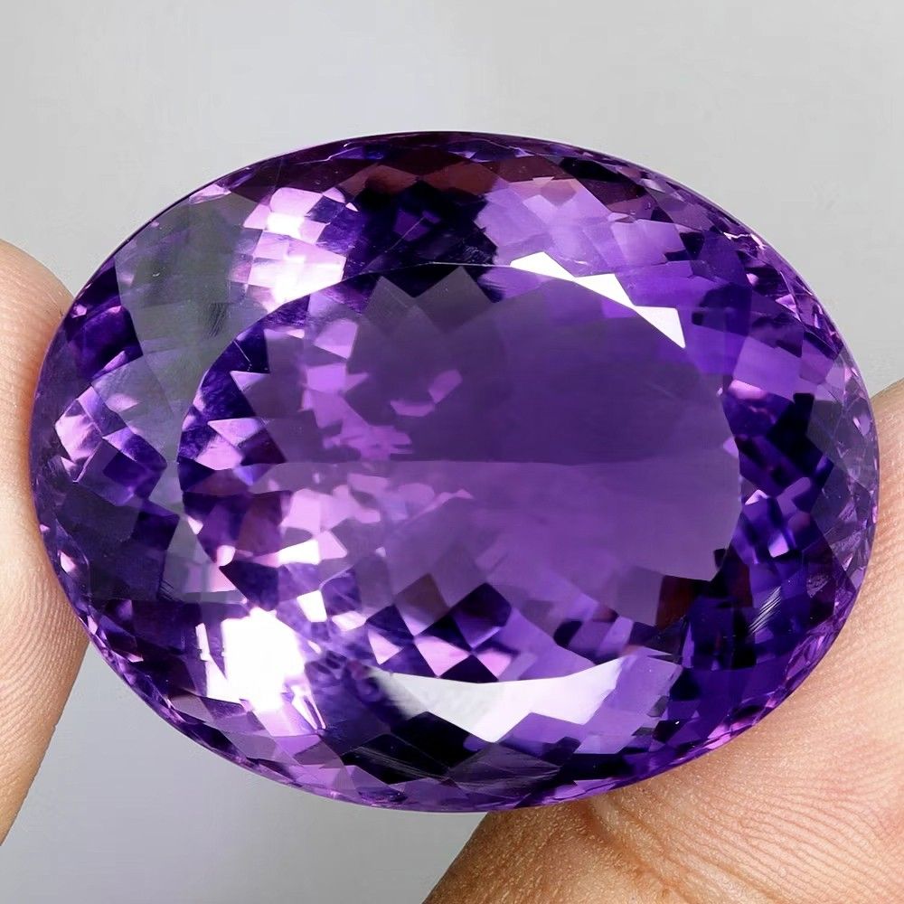 💯 Natural extra big AMETHYST loose (Category: Precious Stones) located in Kawit. Submitted by authentic_gemstones_byalton (Listing ID 1465314623, Image 2). Description: AVAILABLE ❗ COLLECTIBLE PIECE ❗ 💯 NATURAL URUGUAYAN AMETHYST LOOSE -103.25 carats -33.0x27.0x19.0 (mm) dimension -Oval faceted cut -IF (clarity) -Unheated/untreated -W/ certificate of authenticity -7.0 (hardness) -100% brand new item -Uruguay (origin) #amethyst #gemstones #Authe