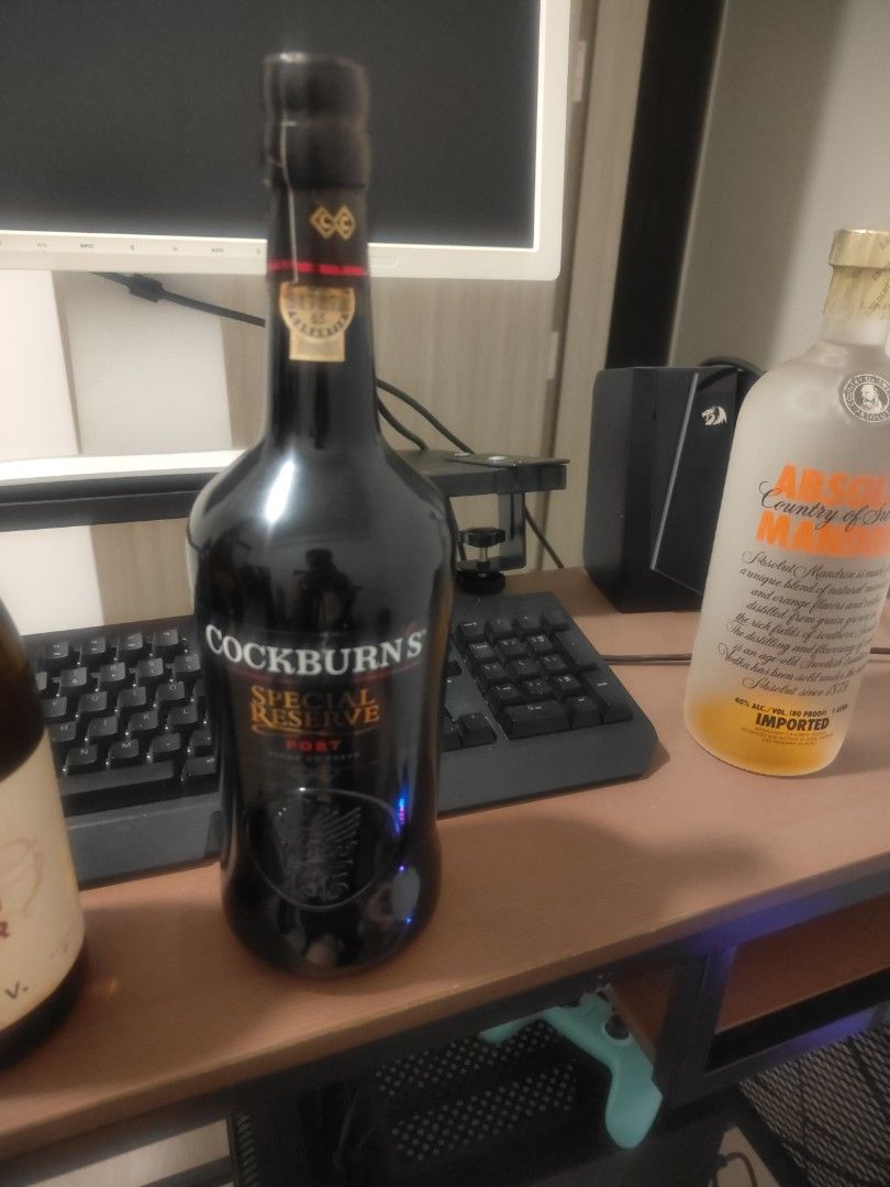 Mixture (Category: Alcoholic Beverages) located in Singapore. Submitted by joanna29 (Listing ID 1465306728, Image 2). Description: alcohol Thai amulets.