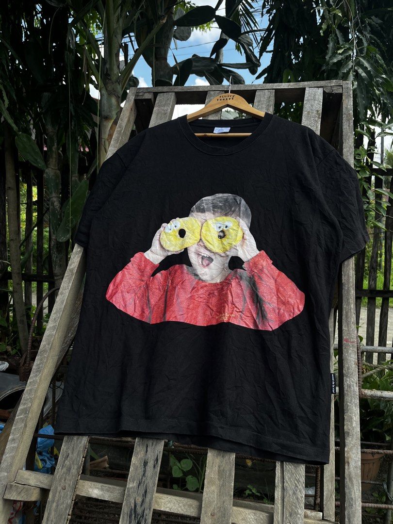 Acme De La Vie (Category: Tshirts & Polo Shirts ) located in Leon. Submitted by fluffythriftshop (Listing ID 1465254329, Image 1). Description: Acme De La Vie Size : XL / 23 x 30 Minimal slice sa likod unnoticeable pag sinuot pwede ipatahi dahil sa daanan lang ng tahi yung issue Color Rate : 9.7 out of 10 Excellent Condition No fade and cracks.