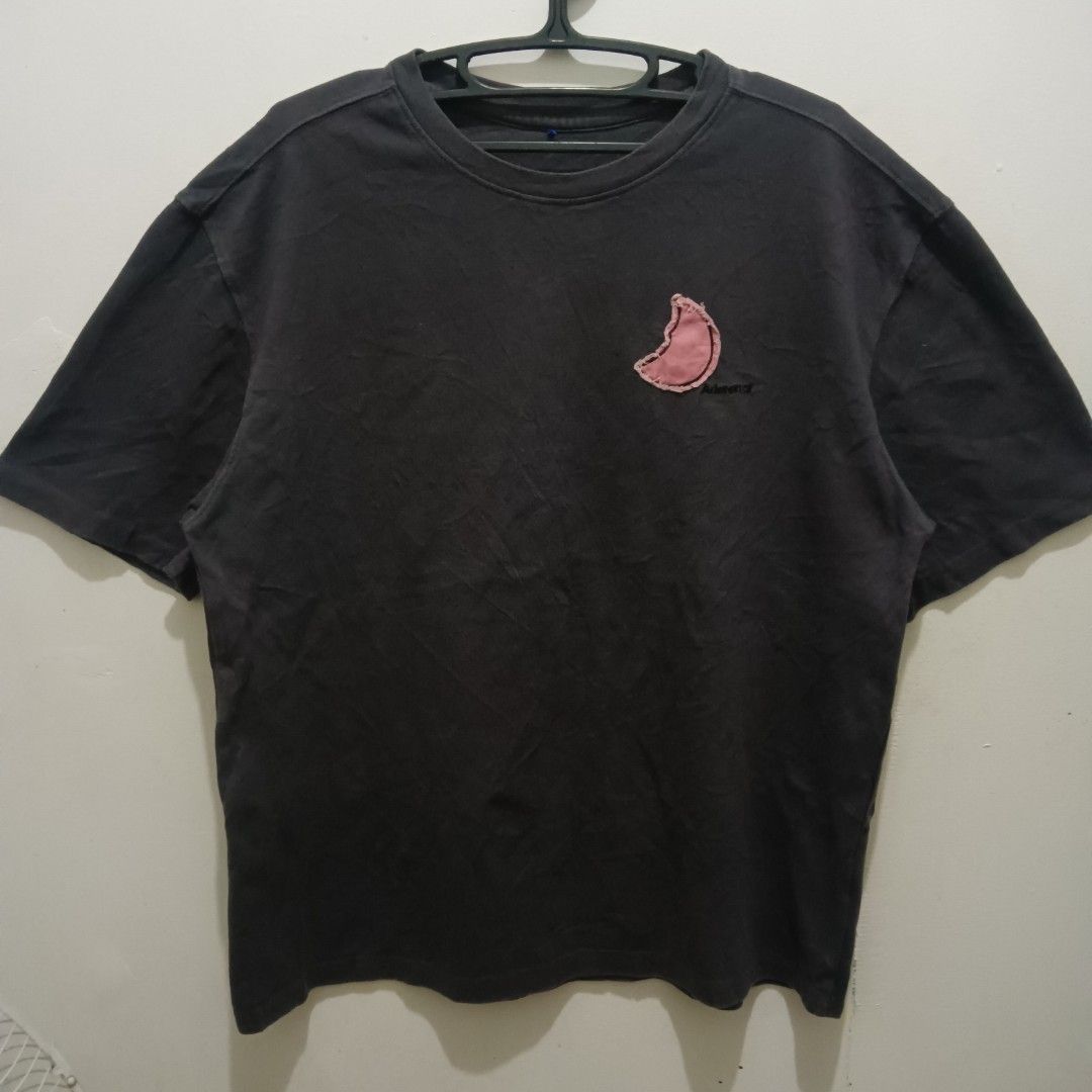 ADER ERROR Pink Moon Shirt (Category: Tshirts & Polo Shirts ) located in Caloocan City. Submitted by jaychingsss (Listing ID 1465296062, Image 2). Description: Ader Error Pink Moon Shirt - 250 22x29 Heavy Cotton Complete Tags Color Rate: 9.5/10 No issue NEED WASH.