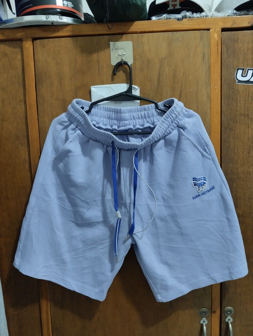 Ader x Kitsune collaboration shorts (Category: Shorts) located in Asturias. Submitted by zajk_hero (Listing ID 1465218442, Image 1). Description: Ader x Kitsune collaboration shorts W28-39 L19 Excellent condition No issue Color rate: 9.5/10.