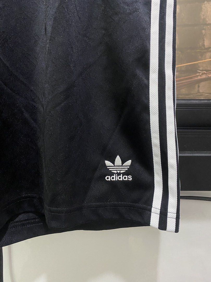 Adidas (Category: Shorts) located in Manila. Submitted by vizcarrach03925 (Listing ID 1465220088, Image 3). Description: .