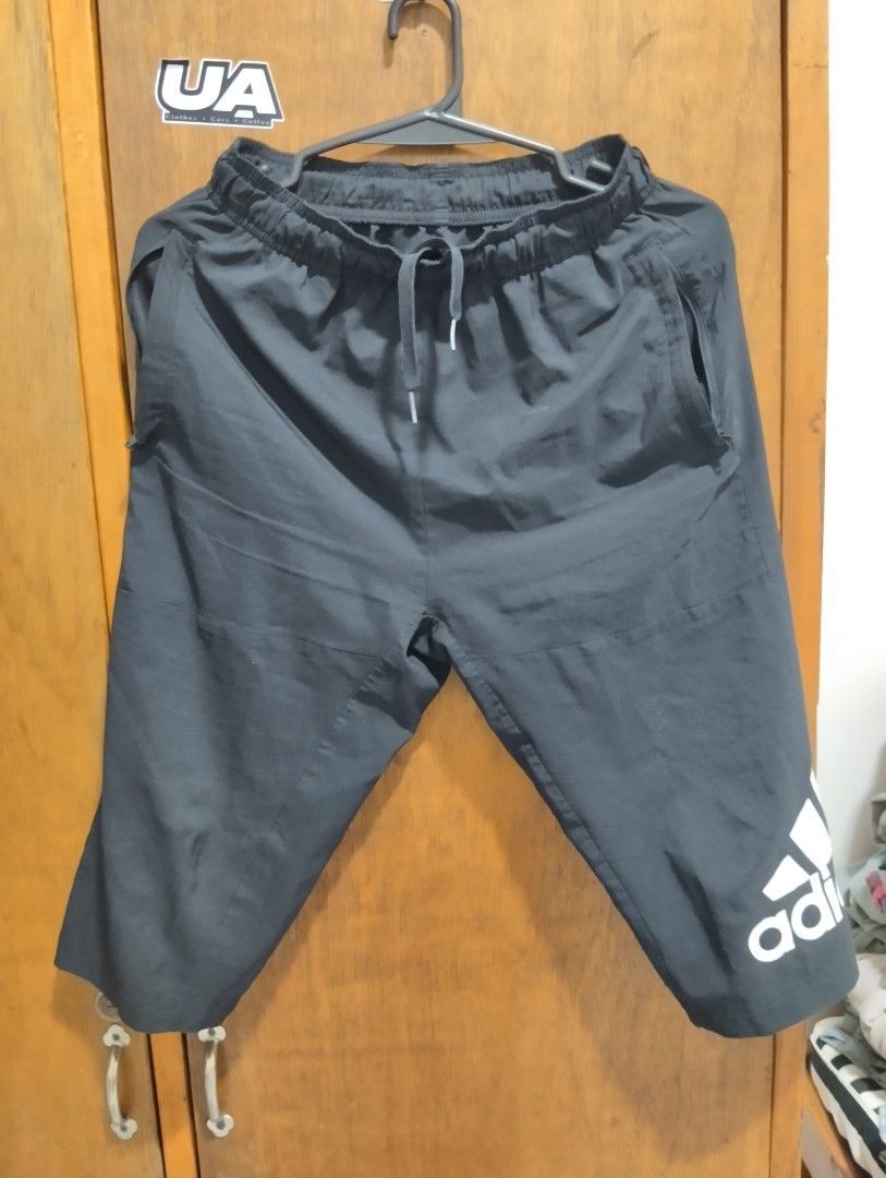 Adidas 3/4 dri fit shorts (Category: Shorts) located in Asturias. Submitted by zajk_hero (Listing ID 1465221008, Image 1). Description: Adidas 3/4 dri fit running training shorts W27-36 L24 Excellent condition Erased print.
