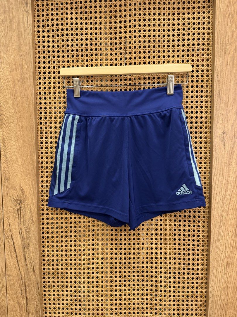 Adidas Aeroready Activewear Shorts (Category: Activewear) located in Pasig City. Submitted by jgbeautique (Listing ID 1465355073, Image 1). Description: Original price is 299HKD Selling for 80% off RFS: Downsizing my wardrobe I have matching sports bra on a separate listing if you want to buy it as a terno gym outfit. Please browse through my page..