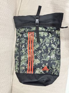 (Category: ) located in . Submitted by behindthehype_sg (Listing ID 1465278938, Image 1). Description: .
